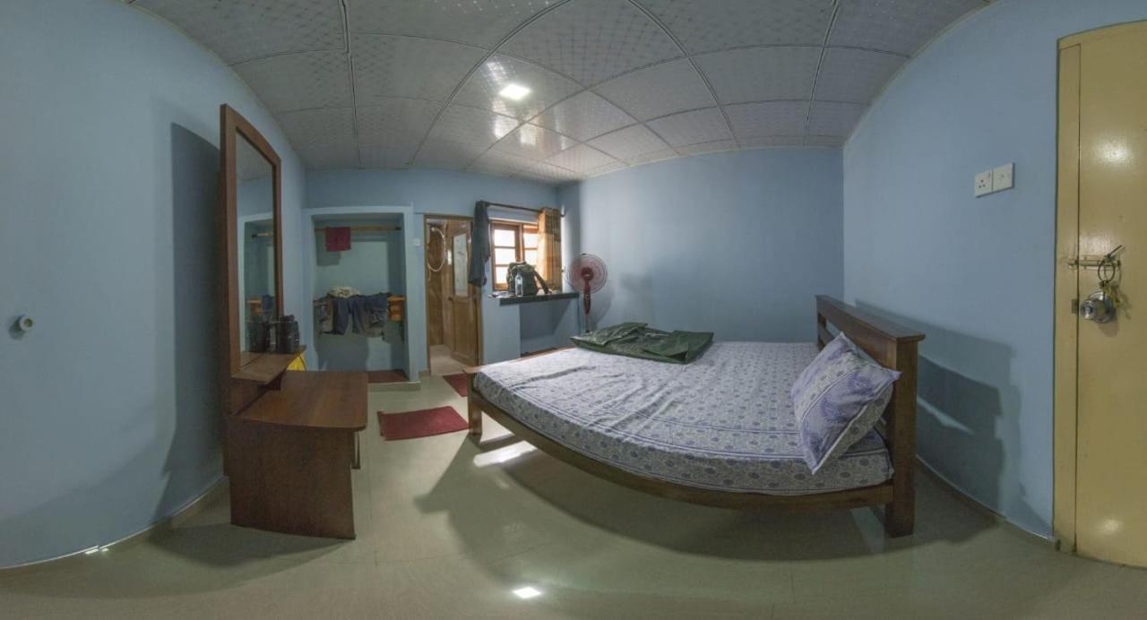 Apple Sara Home Stay Kandy Esterno foto